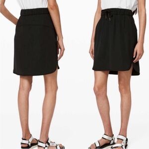 Lululemon On The Fly Skirt *Woven Black Size 8